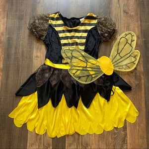 Toddler Halloween bee costume 🐝